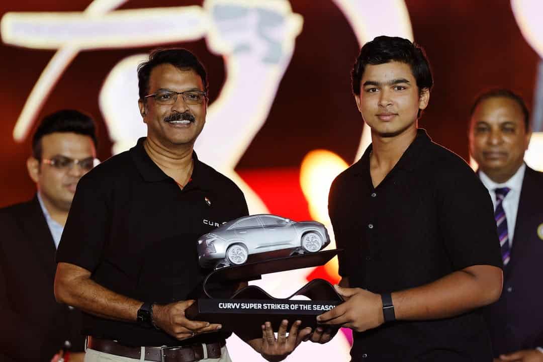 ipl awards 2025 - Super Striker of the Season